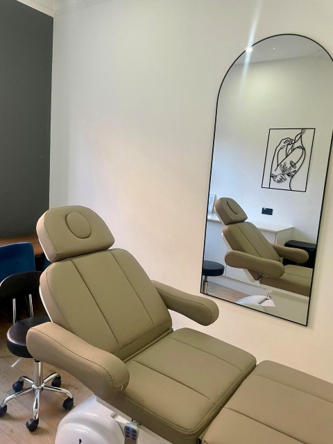 Flexible Room Rental in London for Healthcare & Beauty Professionals